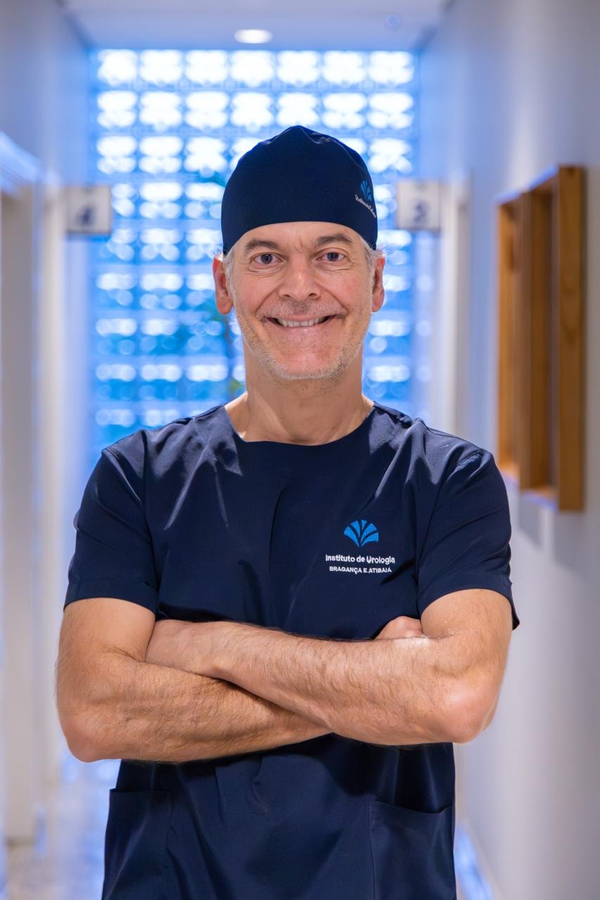 Dr Denis Foto
